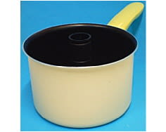 Cacerola con mango verde image