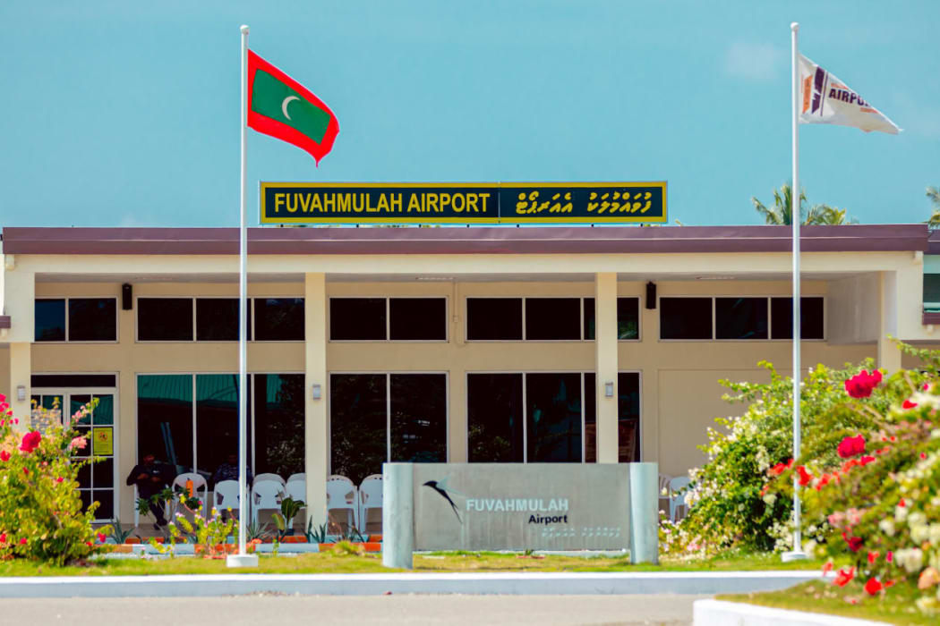 Fuvahmulaku Airport Hutti Ethah Satheyka Bayakah Asaru Kurumun Mayor Kanboduvun Faalhu Kokfi 