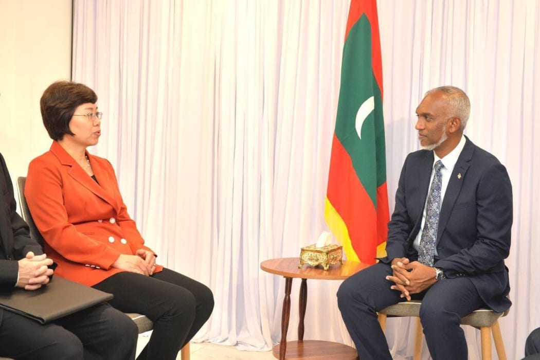 Raajje in dhakkan jehey loan thah restructure kurumuge visnumeh nei: China Safeeru