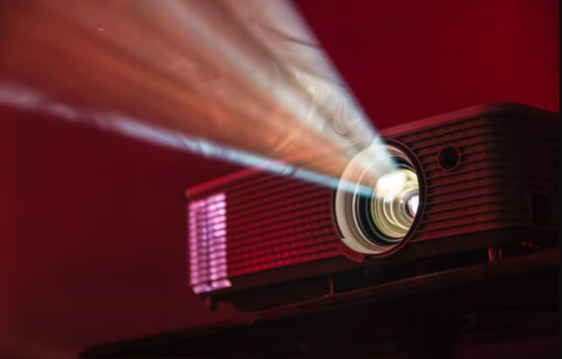Los 5 mejores proyectores en relación calidad precio de 2024