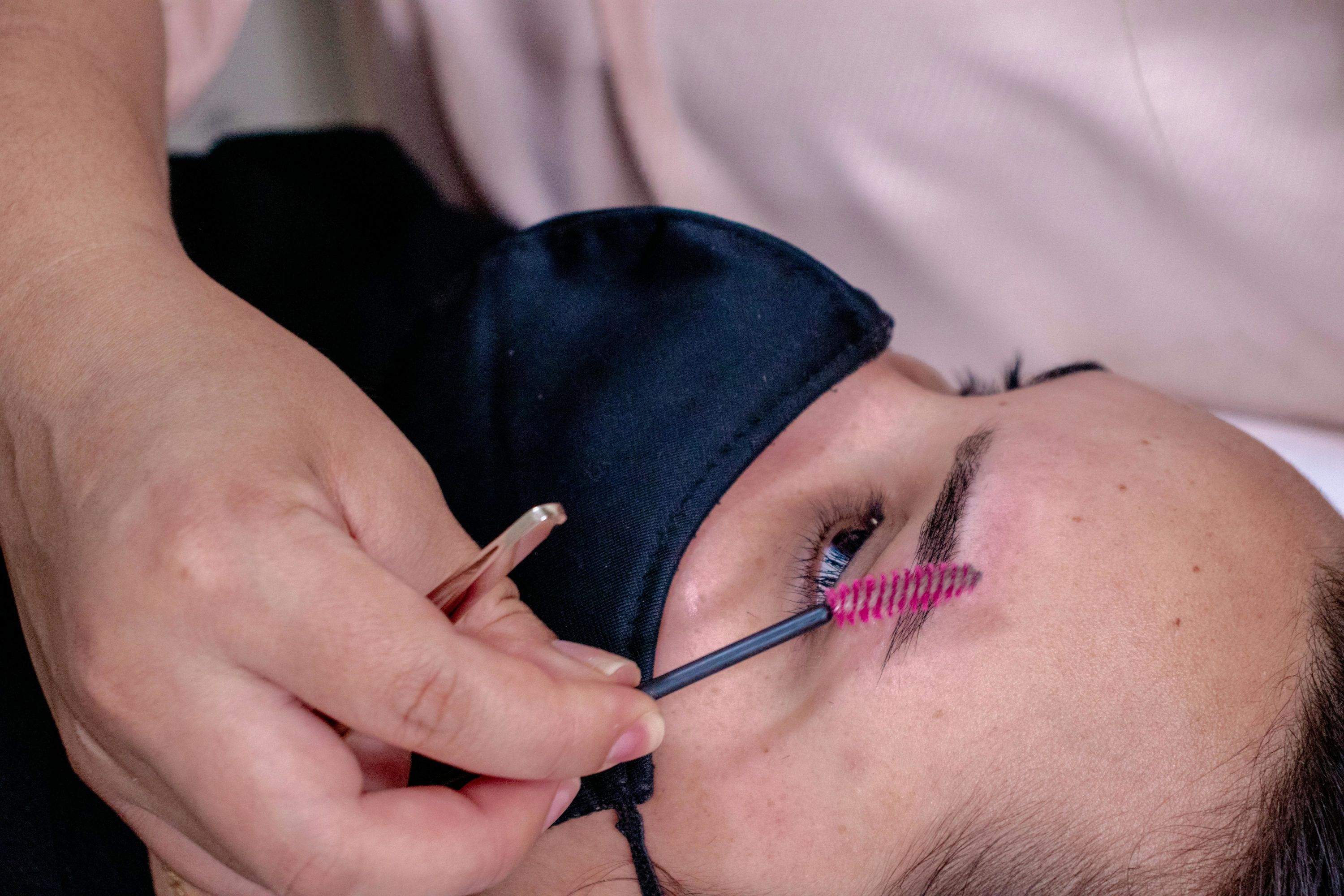 Los 7 cursos de microblading más recomendando este 2024. Por nuestros expertos 🧐