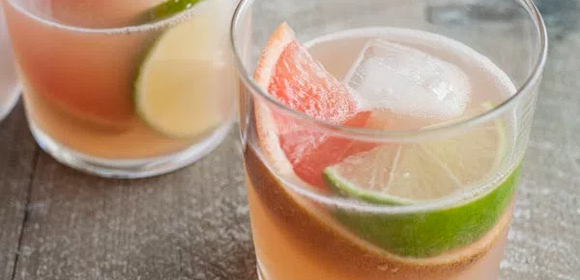 Prepara un exquisito gin tonic con pomelo