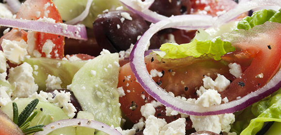 Rica y diferente: ensalada griega con cuscús