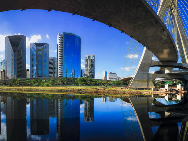 48 horas en Sao Paulo