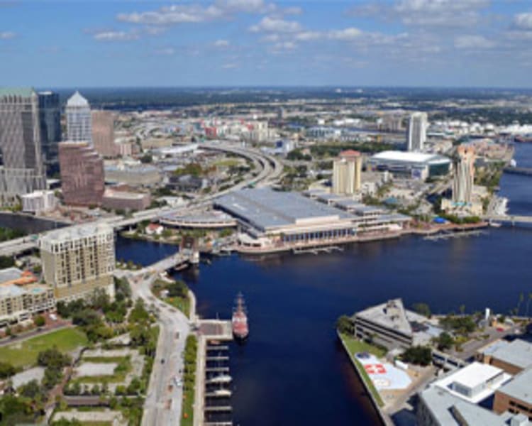 Helicopter Ride Tampa, Downtown, Busch Gardens, and Alafia River Coast Tour- 20 Minutes