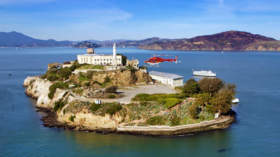 San Francisco Helicopter Tour, 15-20 Minute Flight (FREE SHUTTLE SERVICE INCLUDED!)