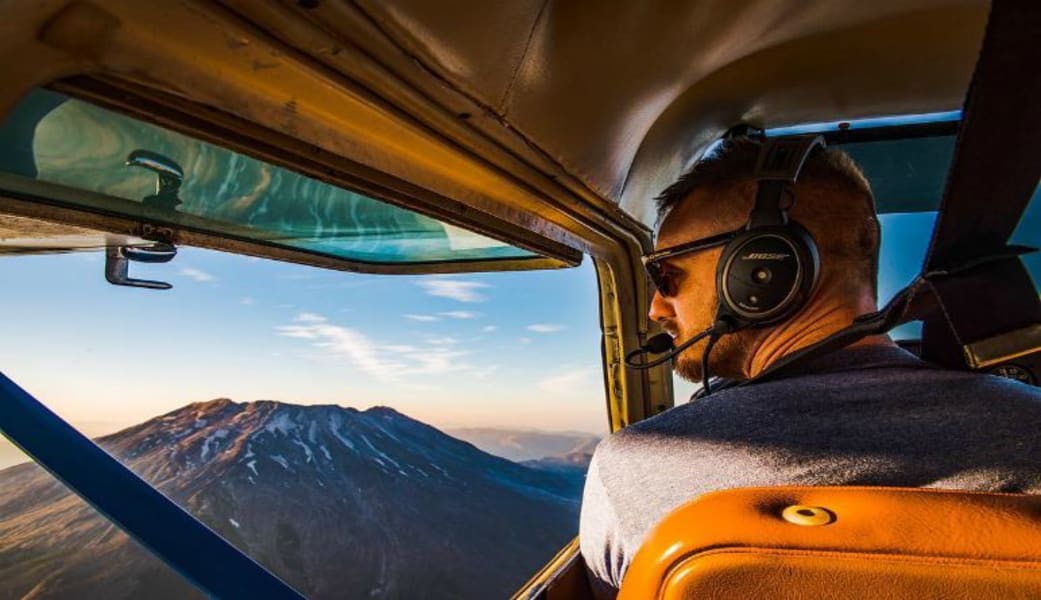 Scenic Plane Tour Portland, Downtown And Columbia River Gorge - 1 Hour 30 Minutes (Three People Fly For The Price Of One!)