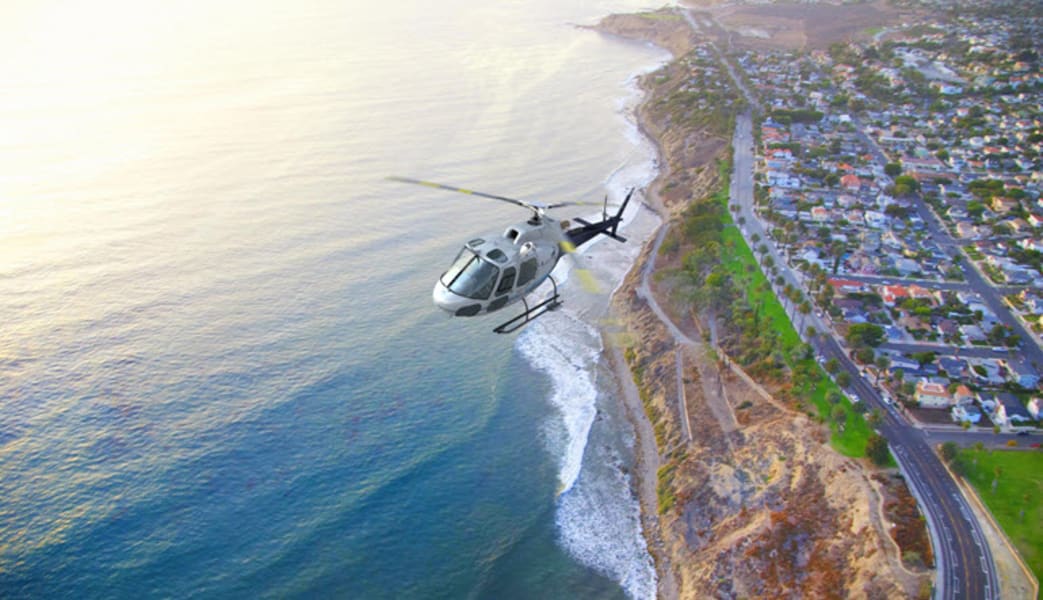 Private Helicopter Tour Los Angeles, Long Beach And Harbor - 15 Minutes