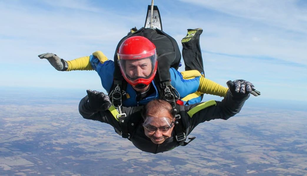 Skydiving Kansas City - 10,500ft Jump