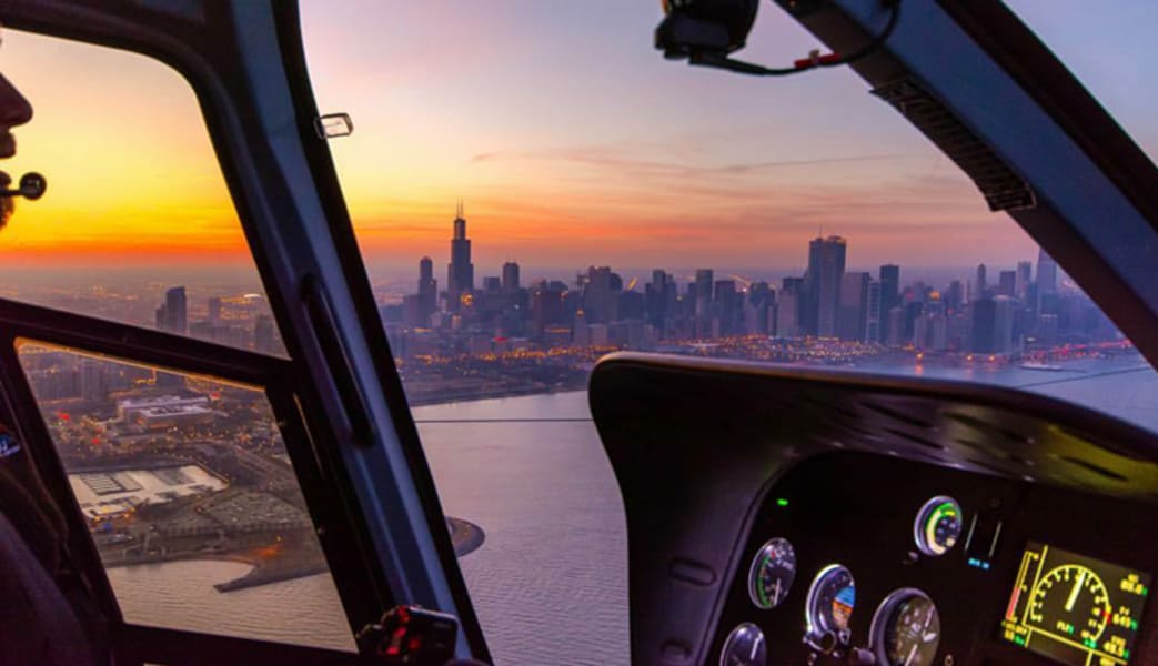 Private Helicopter Tour Chicago - 30 Minutes