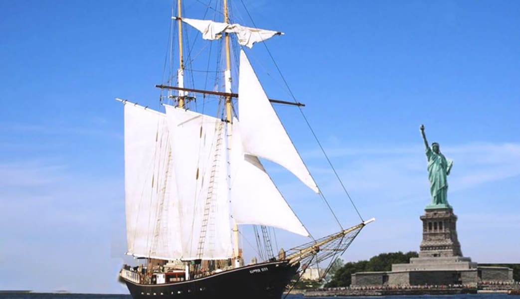 New York City Manhattan Tall Ship Discovery Sail - 90 Minutes