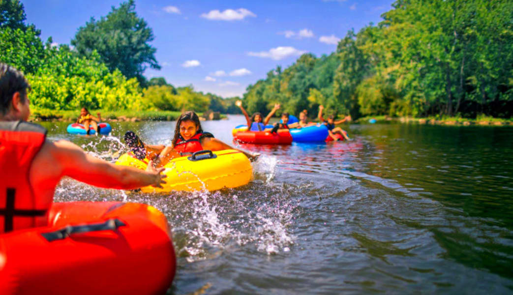Buy Cheap Tubing Harpers Ferry – 1-3 Hours (Potomac Pass or Adventure Park Add on for Free!)
