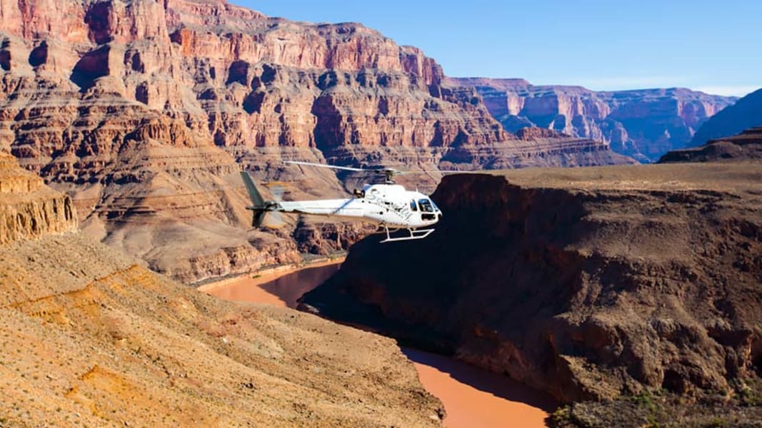 Helicopter Tour Grand Canyon, Floor Landing and Champagne Picnic - 4 Hours (Hotel Pick-Up Included)