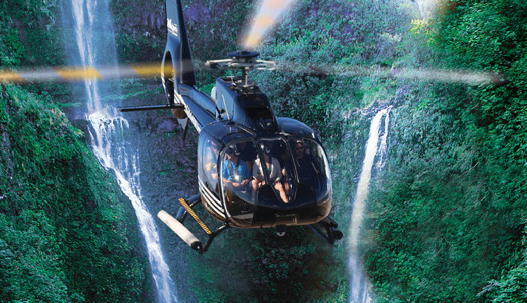 Helicopter Tour Maui, Molokai Deluxe - 1 Hour (SPECIAL PRICE - BOOK BEFORE 8:30AM OR AFTER 2:00PM)