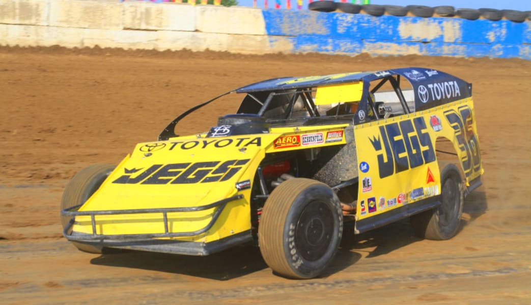 Dirt Track Racing Charlotte, 10 Laps - Carolina Speedway