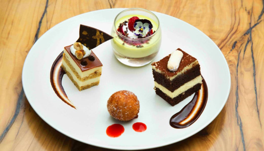 Image of Las Vegas Foodie Walking Tour, Savors of the Strip - 2.5 Hours