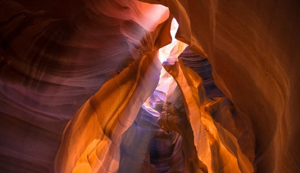 Scenic Flight Antelope Canyon Tour from Phoenix - 8 Hours