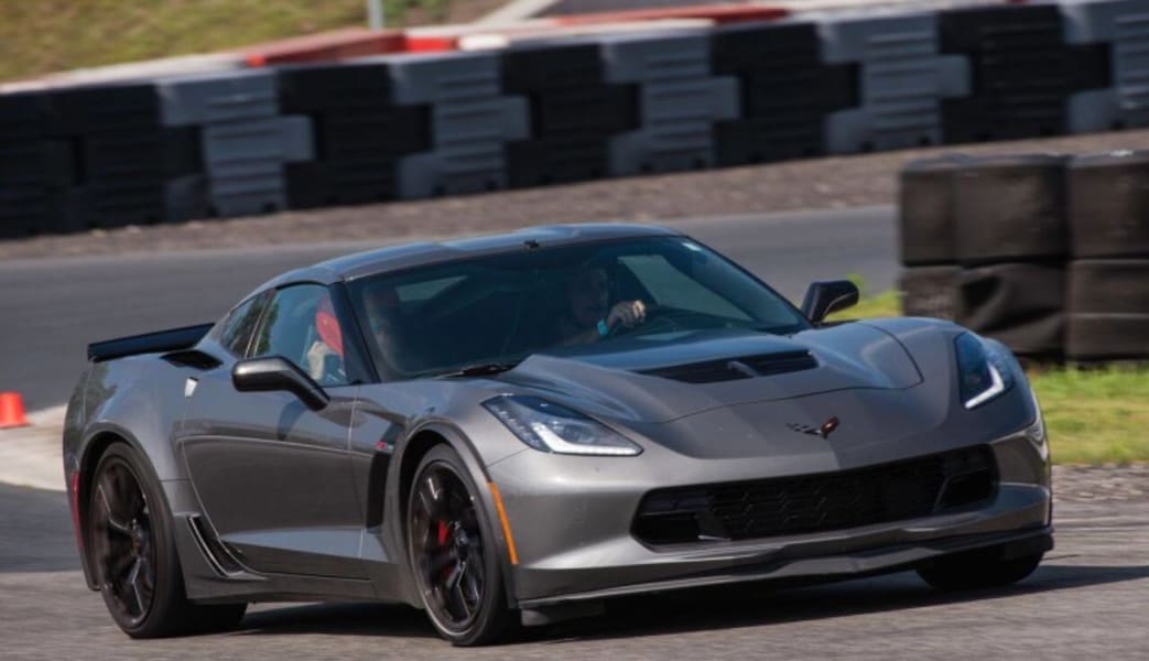 American Muscle Car Drive 3 Laps at Thompson Speedway Motorsport Park