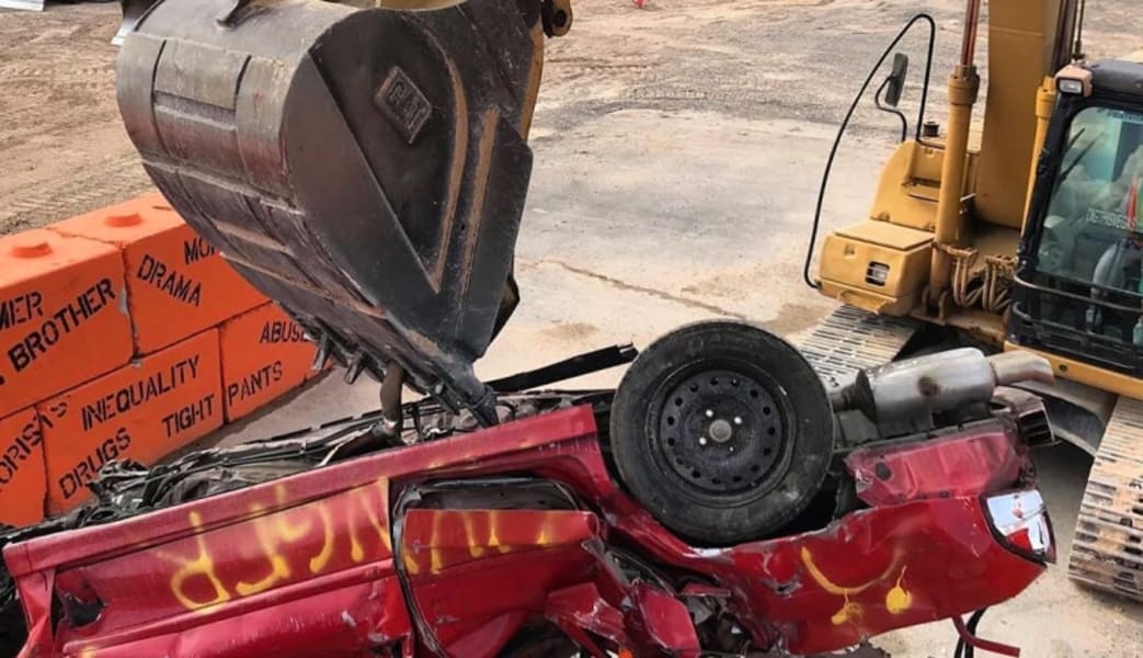 Image of Drive A Caterpillar Excavator, Las Vegas - 30 Minutes