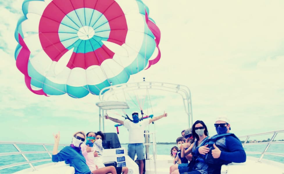 Parasail, Historic Seaport, Key West