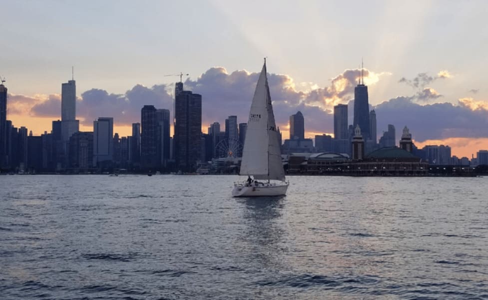 Private Skyline Sunset Sailing, Chicago - 2.5 Hours (up To 6 People!)