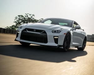 Nissan GT-R NISMO 3 Lap Drive, Hedge Hollow Racetrack - Kansas City