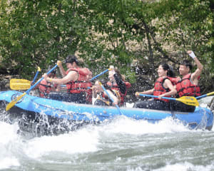 Whitewater Kayak Adventure, Wenatchee River - 4 Hours