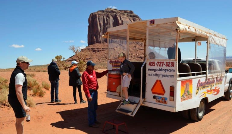 bus tours to monument valley