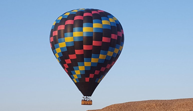 hot air balloon breakfast