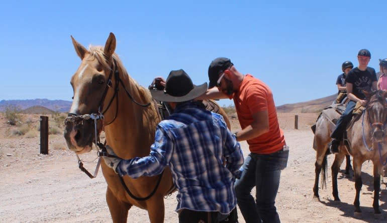 Horseback Riding with BBQ Lunch, Las Vegas  - 2 Hours