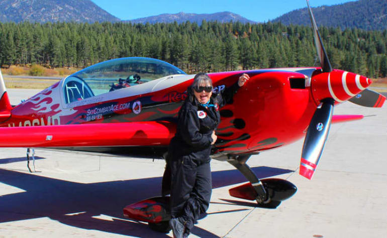 Aerobatic Flight Lesson Lake Tahoe, Extra 330 - 25 Minutes