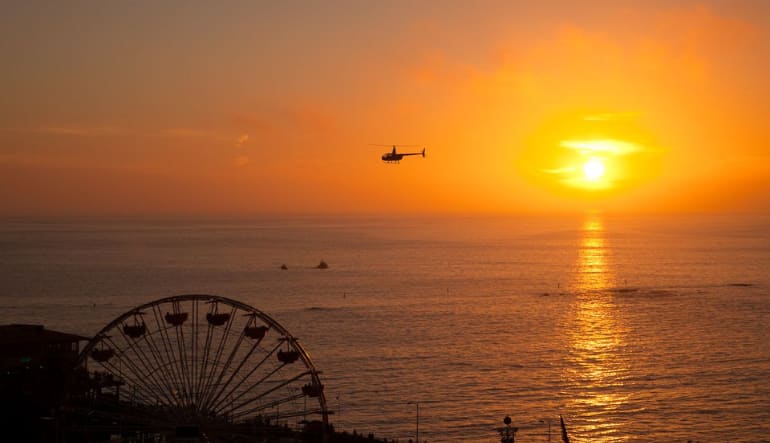 Private Helicopter Tour Los Angeles, Hollywood Night Flight - 30 Minutes