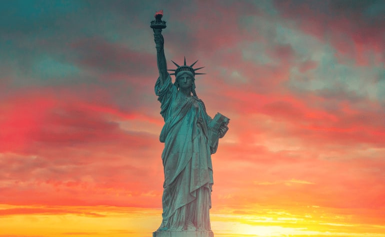 Guided Statue of Liberty and Ellis Island Sunset Cruise, New York - 60 Minutes