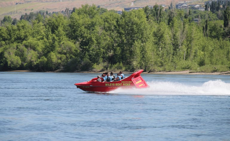 Wild Boat Ride Columbia River Washington Wenatchee