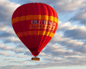 Hot Air Ballooning with Sparkling Wine, 30 Minute Flight - Alice Springs