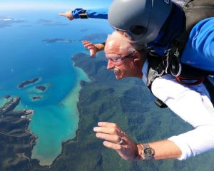 Tandem Skydive over Airlie Beach, Up To 15,000ft - Whitsundays