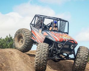 Extreme 4x4, 1 Course Drive & 1 Lap Ride - Weekend - Melbourne