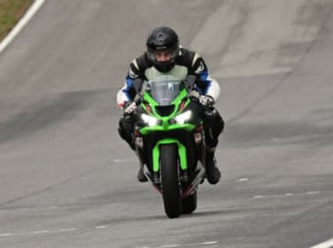 Ride A Kawasaki Motorbike Around Broadford Raceway