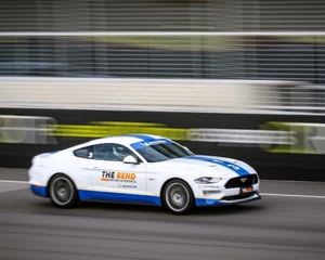 Drive a V8 Mustang, 5 Laps - The Bend Motorsport Park, Adelaide