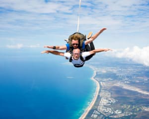 Tandem Skydive Up To 15,000ft, Weekday - Noosa