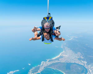 Tandem Skydive up to 15,000ft, Weekday - Newcastle Beach