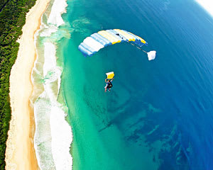 SPECIAL OFFER - Skydiving Over Wollongong Beach - Weekend Tandem Skydive Up To 15,000ft