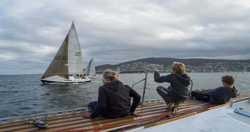 Twilight Yacht Race Sailing Experience - Hobart