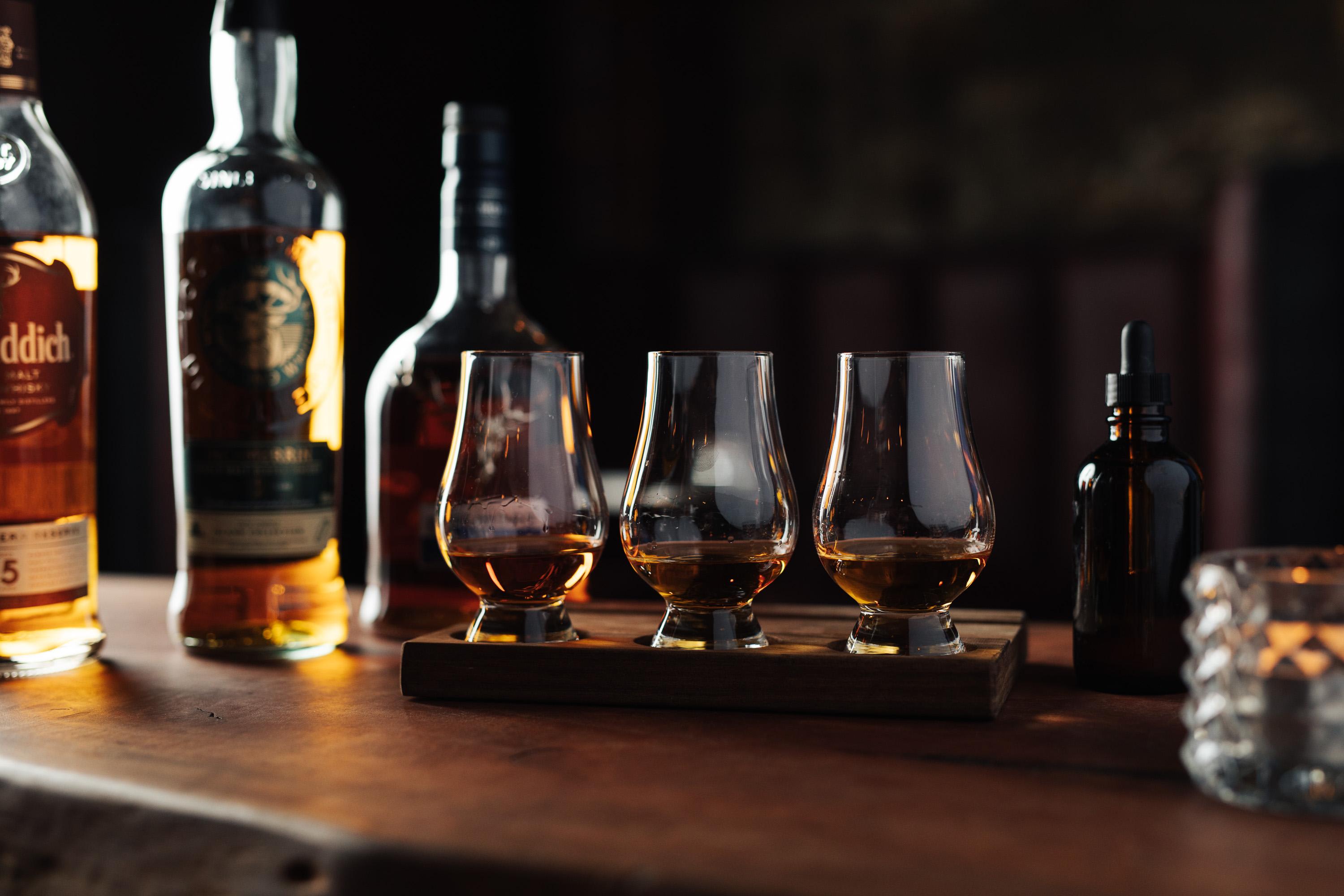 Adelaide Whisky Tour with Cocktails and Tastings 4 Hours Adrenaline