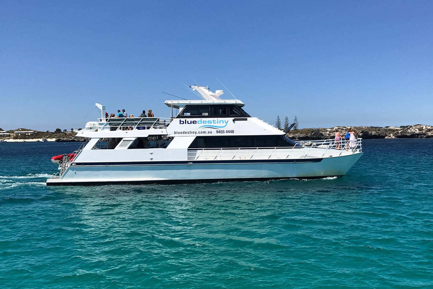 Rottnest Island Cruise with Scuba Diving and Lunch Adrenaline