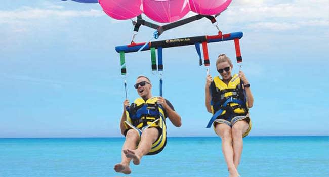 Parasailing Parasailing