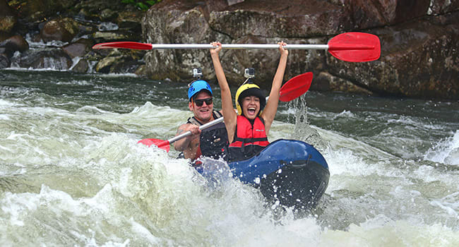 White water rafting, Tully River