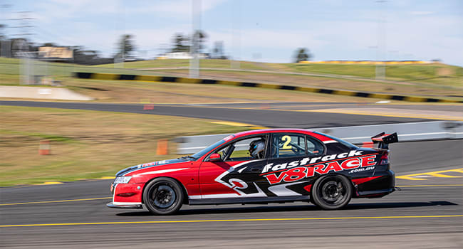 V8 Racing V8 Racing