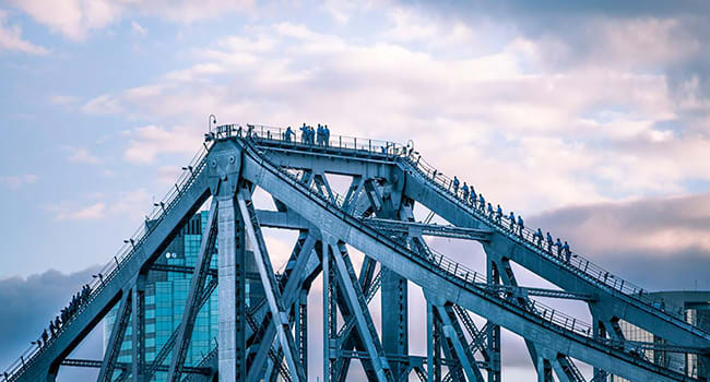 Bridgeclimbs