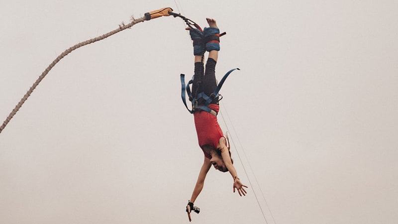 Giant Swing & Unlimited Bungy Jumps - Cairns